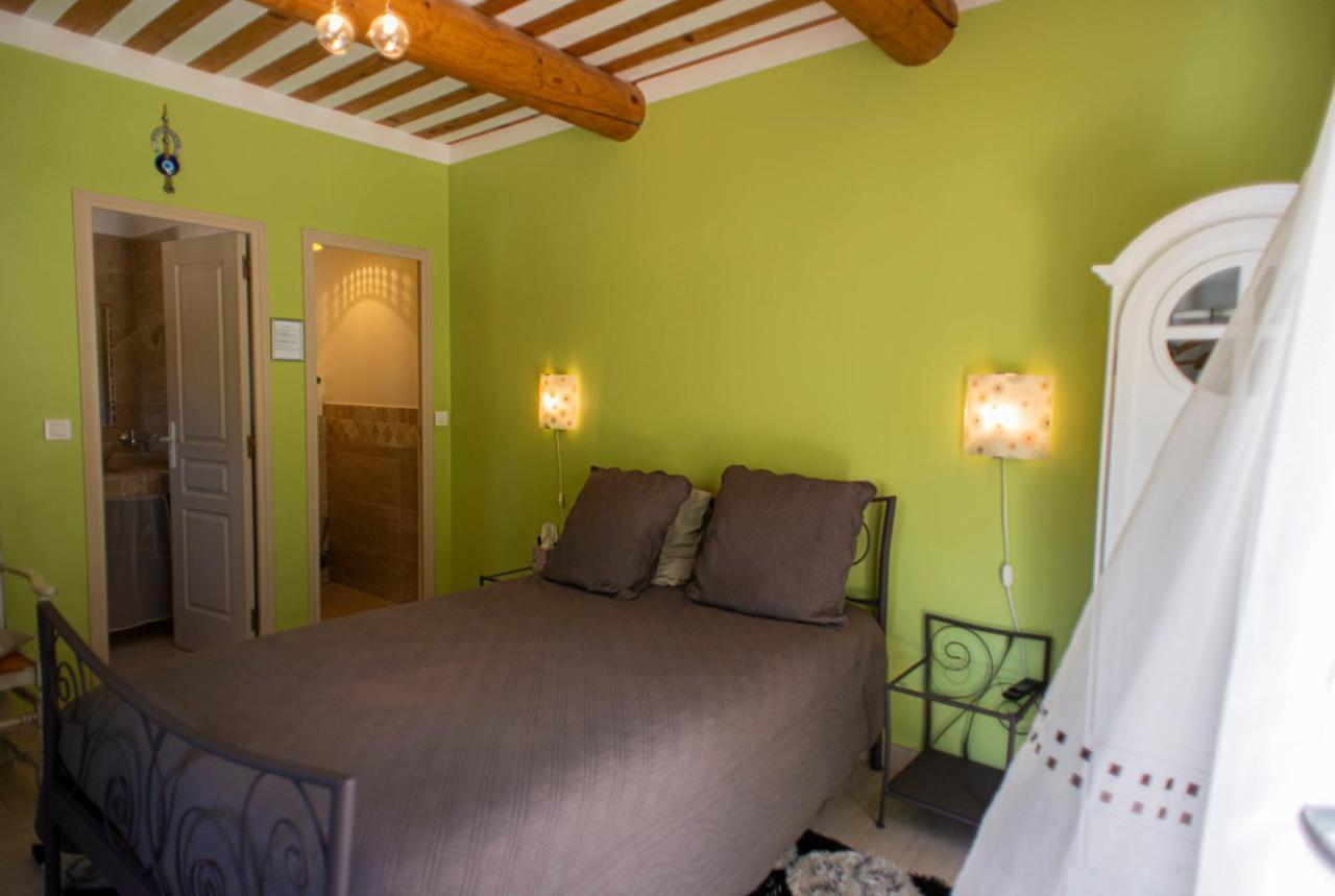 Bed and Breakfast Les Manaux En Provence Roquevaire Exterior foto