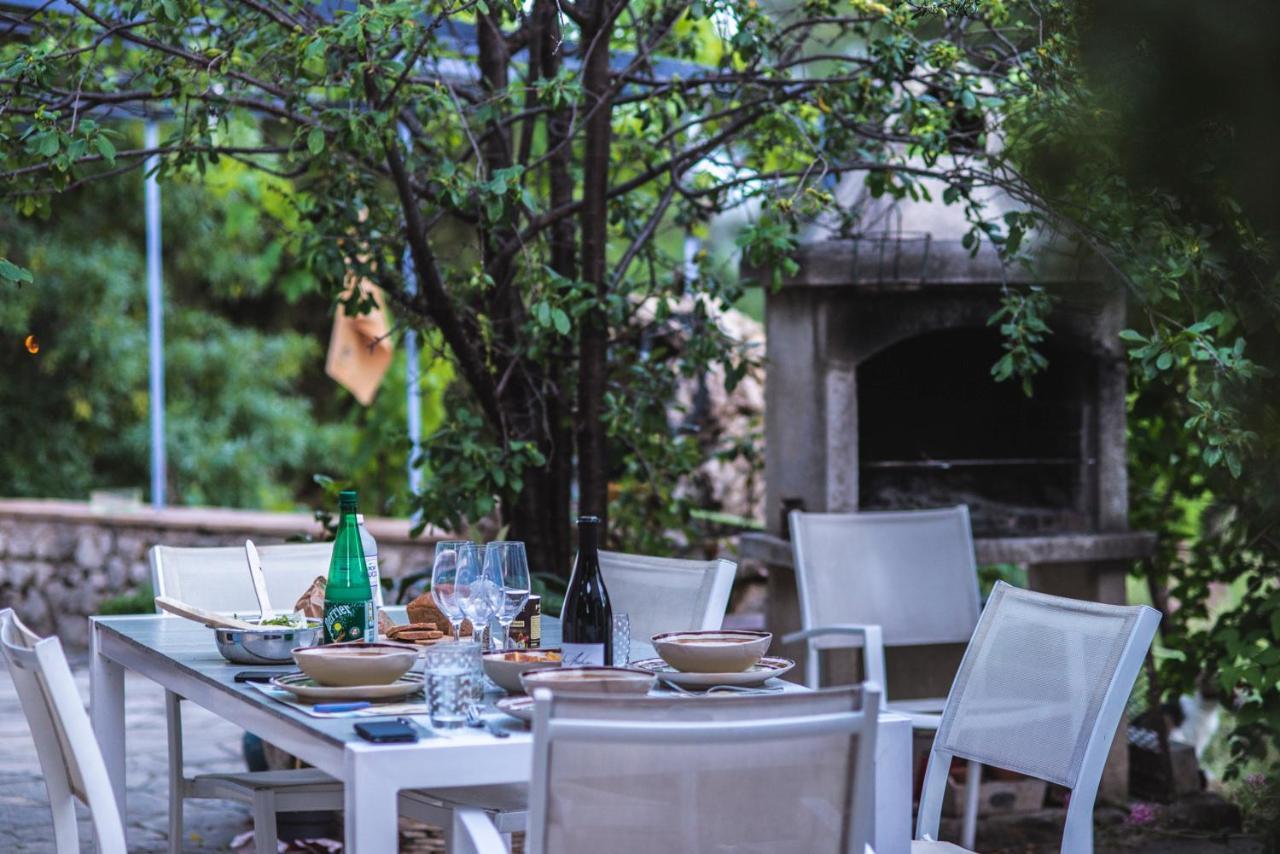 Bed and Breakfast Les Manaux En Provence Roquevaire Exterior foto